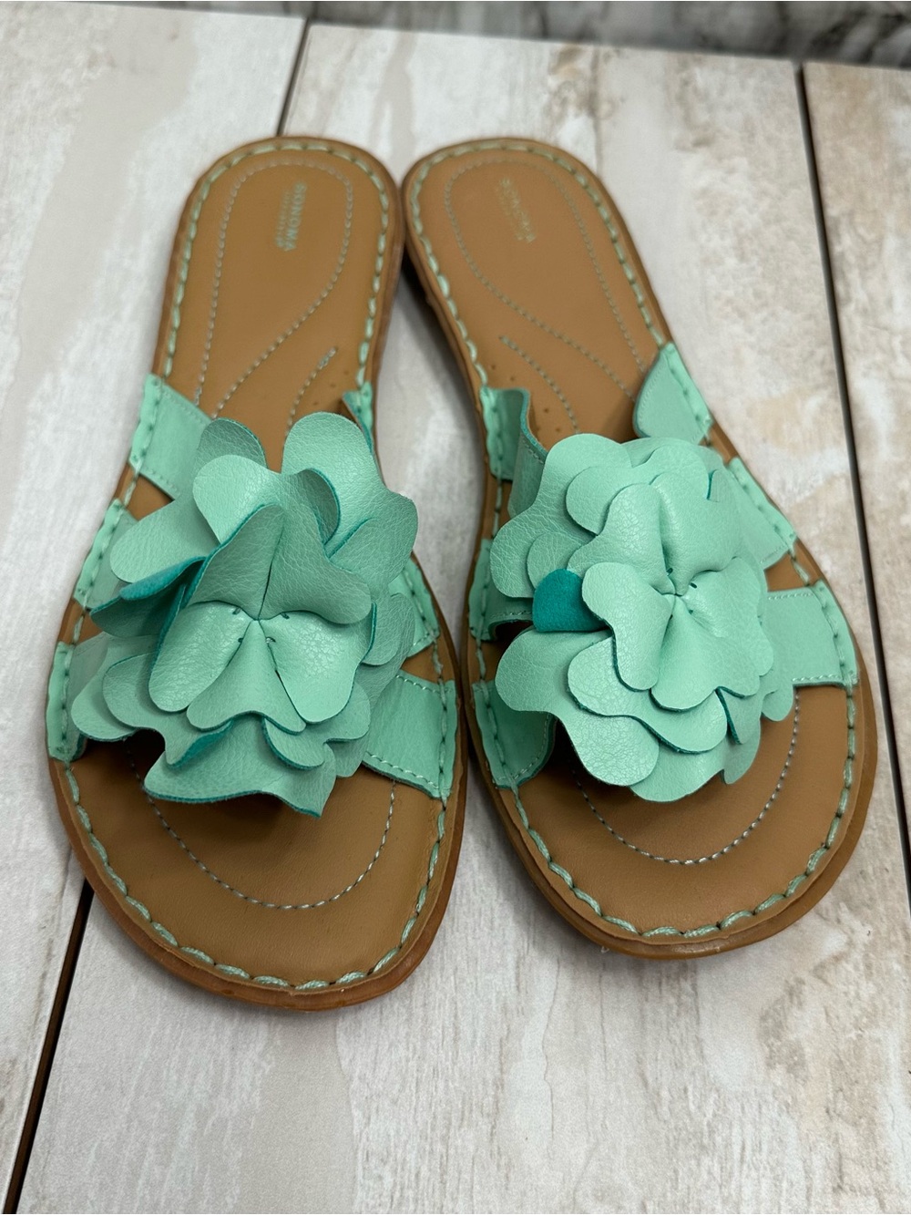 Sonoma Mint Green Floral Slide Sandals Large Ruffle Flower Whimsy Dopamine Fun